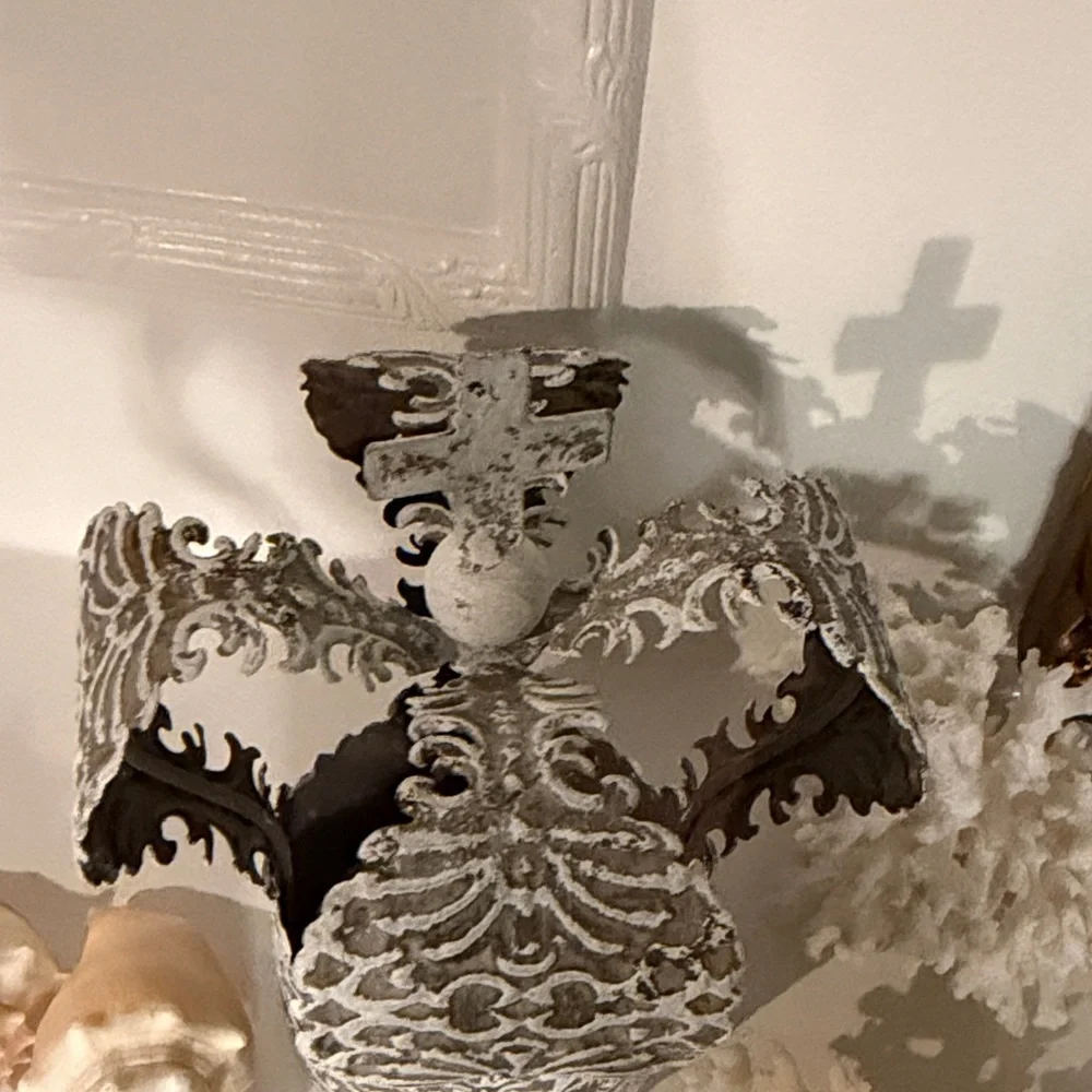 Distressed White Metal Crown Home Accent - Picture 8 of 9